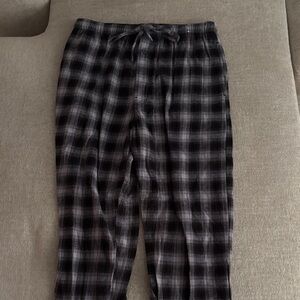 Stafford Men's Flannel Pajama Pants in Black and Gray
